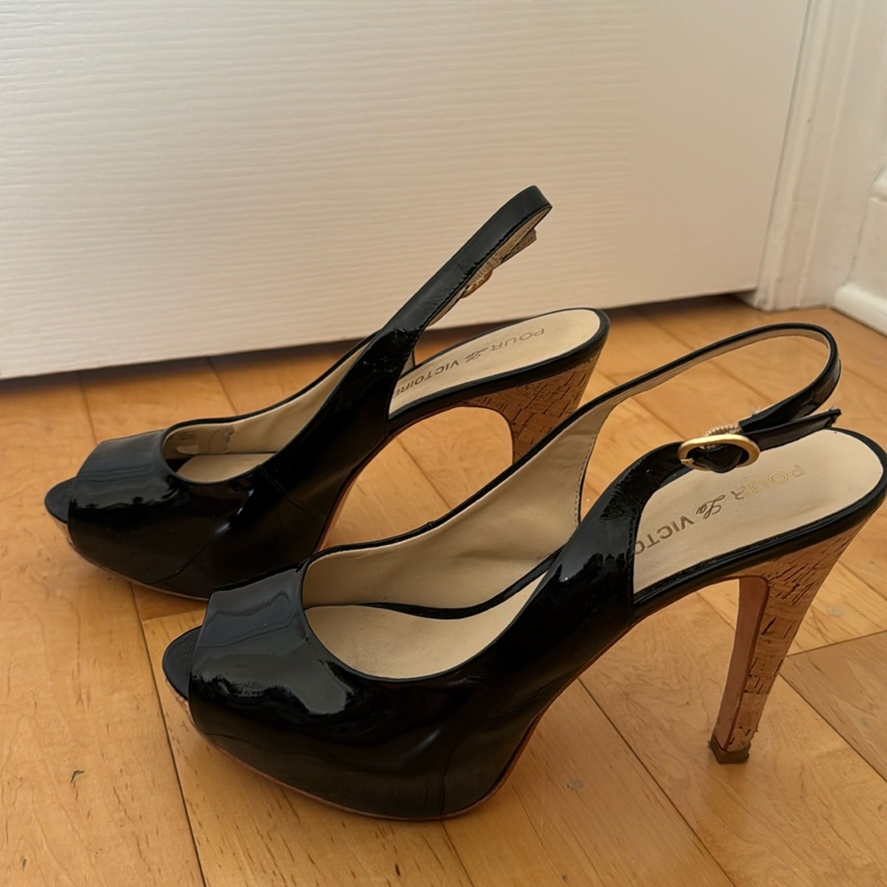 High Heel Black with cork heel Pour La Victorie